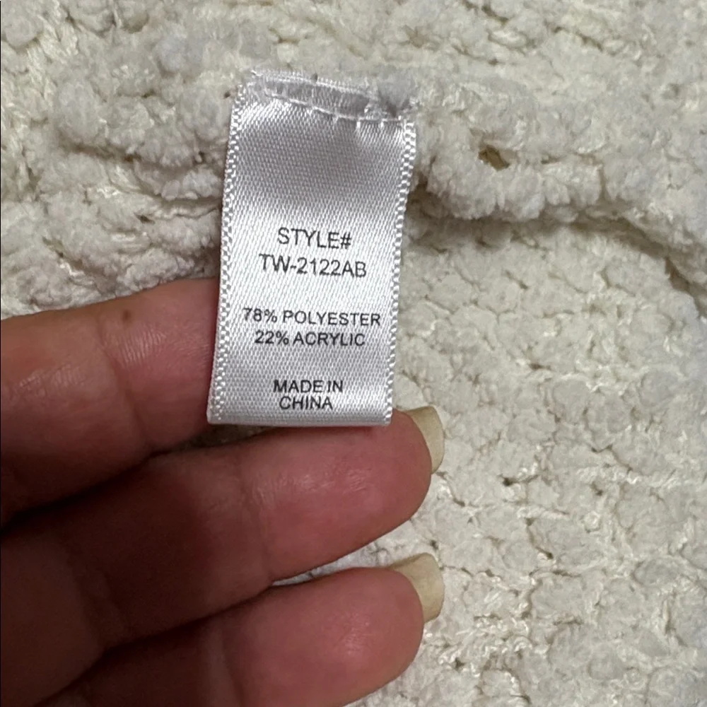 Zenana Outfitters Cream Textured Sweater over size. - Picture 11 of 11